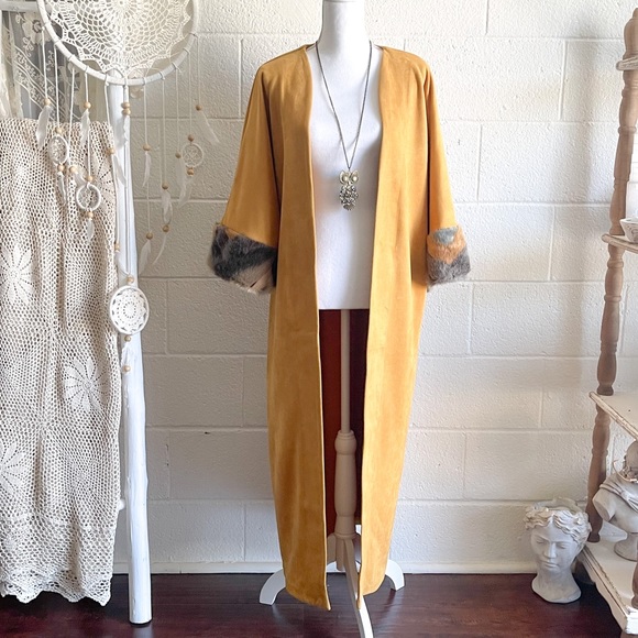 NWOT Mustard Suede Cardigan / Coat with Faux Fur Cuff Sleeves - Picture 8 of 12